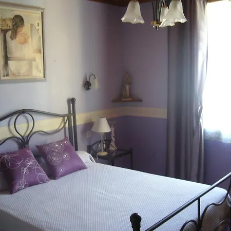 D'hotes Al Camp D'espalougues Bed & Breakfast *