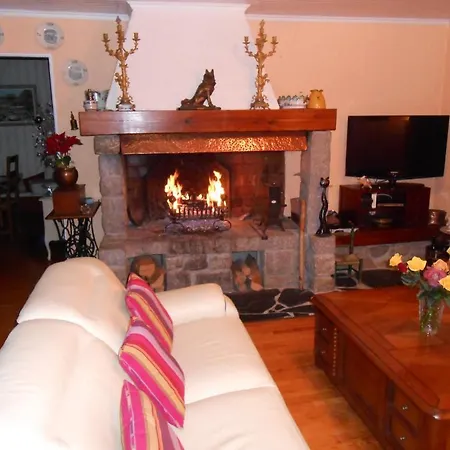 Oda ve Kahvaltı D'hotes Al Camp D'espalougues 3*